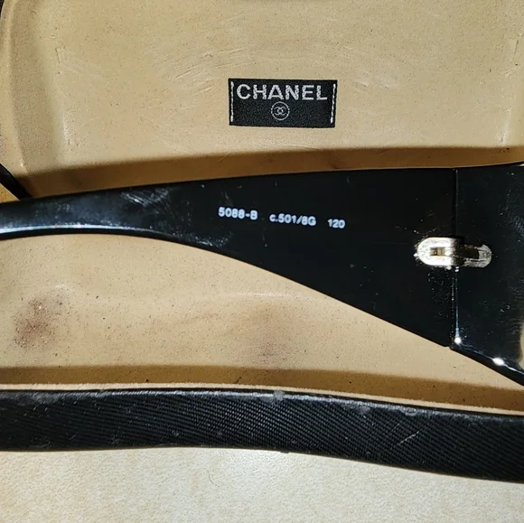 Authentic BLACK CHANEL SUNGLASSES/ SHADES - Picture 7 of 7
